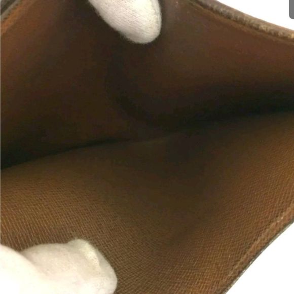 Louis Vuitton Monogram Bifold Wallet /P3094 - Picture 7 of 13